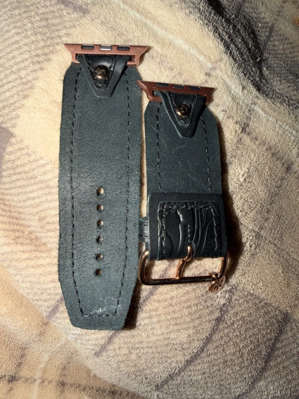 Spark*l Black Leather Apple Watch Band with Rose Gold Hardware- Size 2, Large 🍎 - Picture 4 of 4